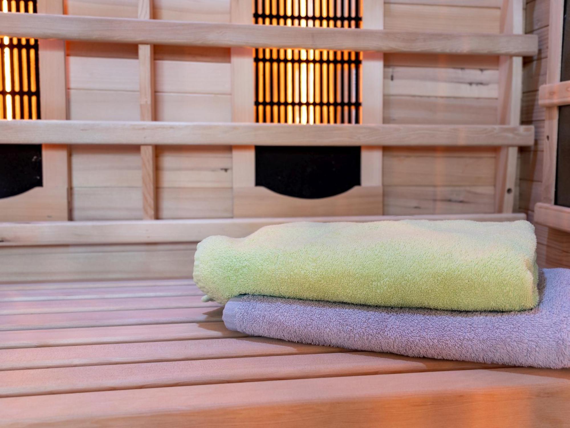 Ferienhaus Wendelinus Mit Pool & Sauna ハウザッハ エクステリア 写真